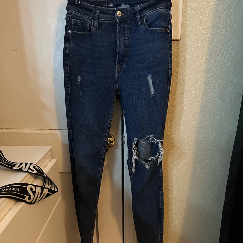 Old Navy Women's Distressed Blue Jeans
